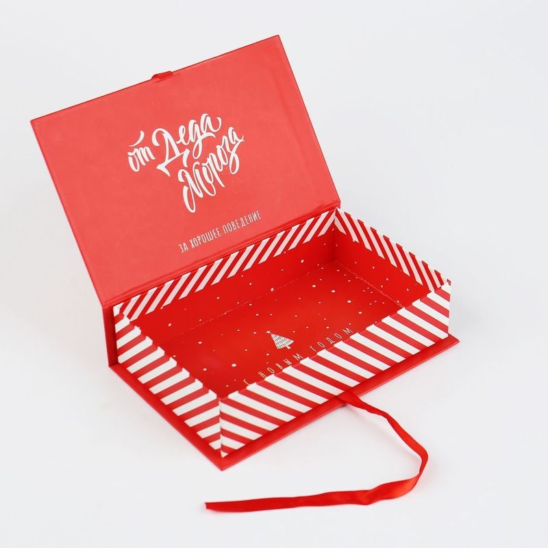 Tùy chỉnh Magnetic Closure Rigid Box Cmyk Color Printing Cosmetic Gift Box Packaging