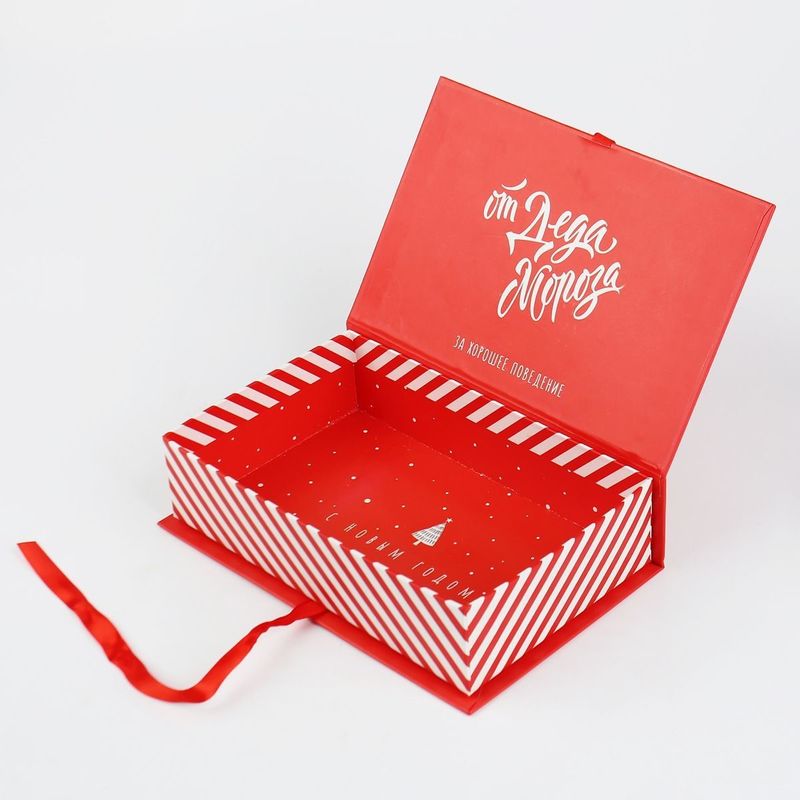 Tùy chỉnh Magnetic Closure Rigid Box Cmyk Color Printing Cosmetic Gift Box Packaging