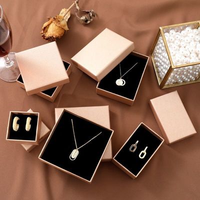 Hộp đồ trang sức xa xỉ Cổ quà Hộp lưu trữ giấy Hộp mẫu miễn phí Hộp trưng bày